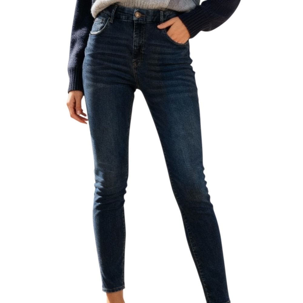 Aero High Rise Skinny Jeans